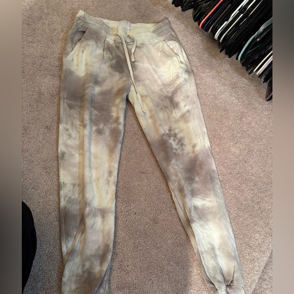 SUNDRY EVEREVE Tie Dye Jogger Pants Drawstring waist Lounge Comfy Jogger size S - Picture 5 of 11